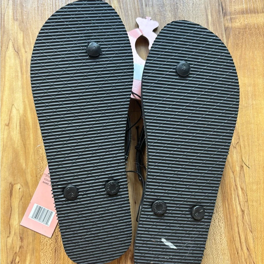 Juicy Couture Monochrome Flip Flops - Picture 5 of 8